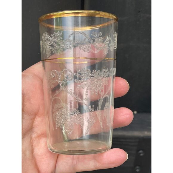 Antique 1800s Hawkes Etched Decanter & Two Glasses Dresser/Apothecary/Bottle 7” - Picture 6 of 16